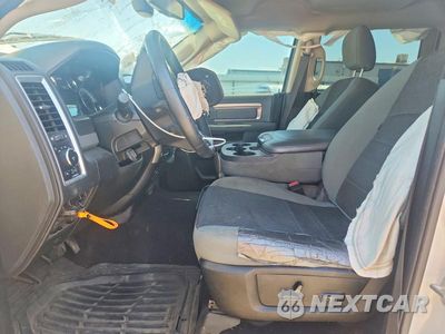 Zdjęcie 7 z 12 samochodu: 2019 RAM 1500 CLASSIC SLT VIN:1C6RR7TT9KS601790 - miniatura