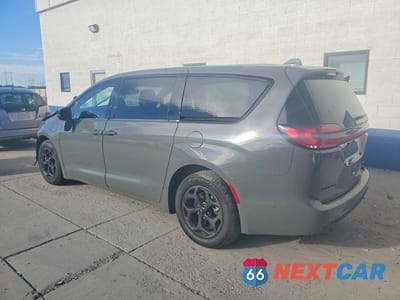 Drugie zdjęcie samochodu z przodu: 2022 CHRYSLER PACIFICA HYBRID TOURING L VIN:2C4RC1L70NR130516 - miniatura
