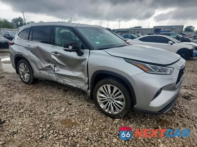 Czwarte zdjęcie samochodu z boku: 2025 TOYOTA HIGHLANDER HYBRID PLATINUM VIN:5TDEBRCH3SS653833 - miniatura