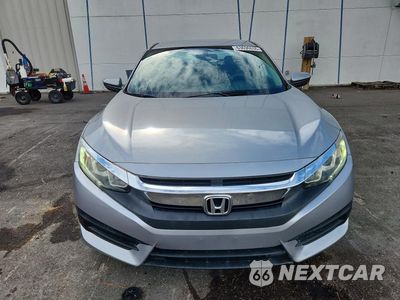 Piąte zdjęcie samochodu w środku: 2018 HONDA CIVIC LX VIN:19XFC2F51JE000405 - miniatura