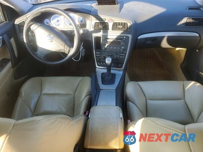 Zdjęcie 8 z 12 samochodu: 2005 VOLVO S60 R VIN:YV1RH527752449768 - miniatura