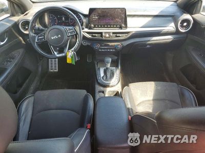 Zdjęcie 8 z 12 samochodu: 2023 KIA FORTE GT LINE VIN:3KPF54AD7PE615408 - miniatura