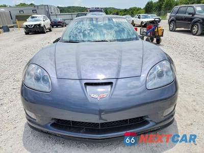 Piąte zdjęcie samochodu w środku: 2012 CHEVROLET CORVETTE GRAND SPORT VIN:1G1YV2DW8C5107005 - miniatura