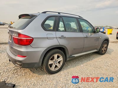 Trzecie zdjęcie samochodu z tyłu: 2011 BMW X5 XDRIVE35D VIN:5UXZW0C55BL657292 - miniatura