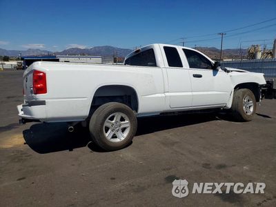 Trzecie zdjęcie samochodu z tyłu: 2011 DODGE DAKOTA SLT VIN:1D7RE3BK5BS679267 - miniatura