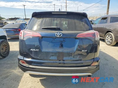 Zdjęcie 6 z 13 samochodu: 2018 TOYOTA RAV4 XLE VIN:JTMWFREV6JJ190299 - miniatura