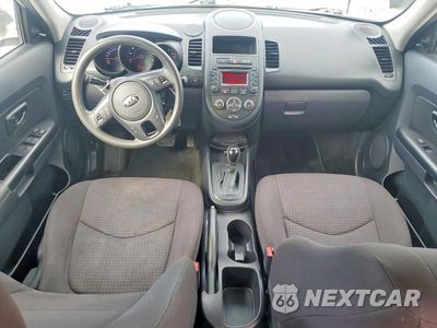 Zdjęcie 8 z 12 samochodu: 2013 KIA SOUL BASE VIN:KNDJT2A5XD7754778 - miniatura