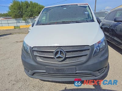Piąte zdjęcie samochodu w środku: 2020 MERCEDES-BENZ METRIS VIN:W1YV0CEY3L3685695 - miniatura