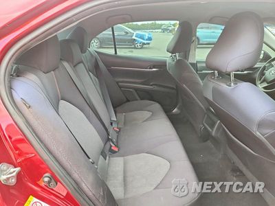 Zdjęcie 10 z 13 samochodu: 2018 TOYOTA CAMRY LE VIN:4T1B11HK8JU513505 - miniatura