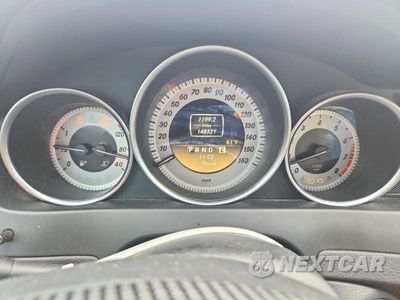 Zdjęcie 9 z 12 samochodu: 2012 MERCEDES-BENZ C 350 VIN:WDDGJ5HB4CF726904 - miniatura