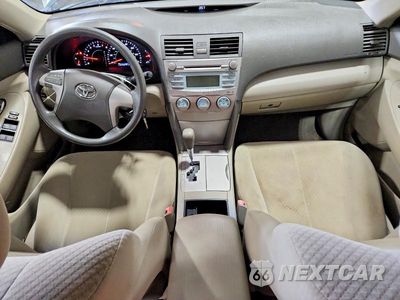 Zdjęcie 8 z 12 samochodu: 2008 TOYOTA CAMRY LE VIN:4T4BE46K28R011632 - miniatura
