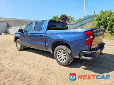 Drugie zdjęcie samochodu z przodu: 2019 CHEVROLET SILVERADO K1500 VIN:1GCPYAEH7KZ420784 - miniatura