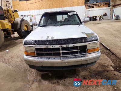 Piąte zdjęcie samochodu w środku: 1995 DODGE DAKOTA VIN:1B7GL23X1SS140706 - miniatura