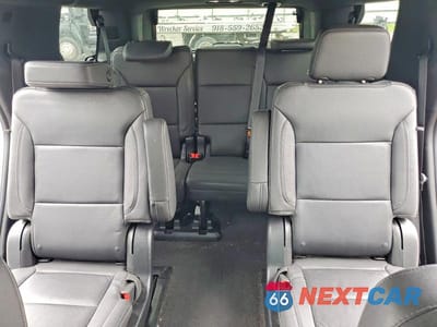 Zdjęcie 10 z 13 samochodu: 2023 CHEVROLET TAHOE K1500 Z71 VIN:1GNSKPKD0PR526203 - miniatura