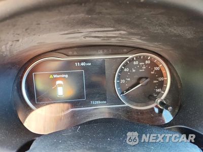 Zdjęcie 9 z 14 samochodu: 2019 NISSAN KICKS SV VIN:3N1CP5CU2KL541046 - miniatura