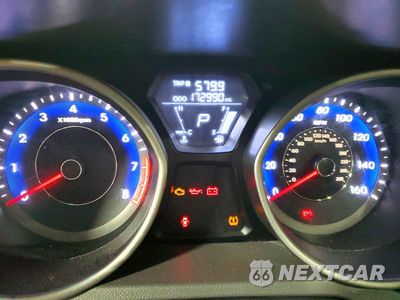 Zdjęcie 9 z 12 samochodu: 2012 HYUNDAI ELANTRA GLS VIN:KMHDH4AE9CU355804 - miniatura