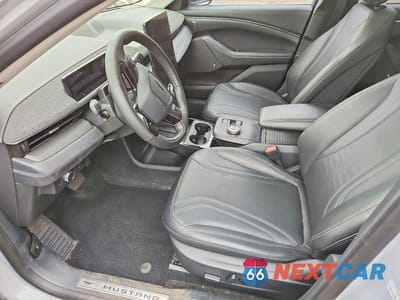 Zdjęcie 7 z 14 samochodu: 2021 FORD MUSTANG MACH-E PREMIUM VIN:3FMTK3SS8MMA25301 - miniatura