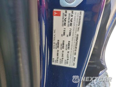 Zdjęcie 12 z 12 samochodu: 2018 TESLA MODEL 3 VIN:5YJ3E1EAXJF008101 - miniatura