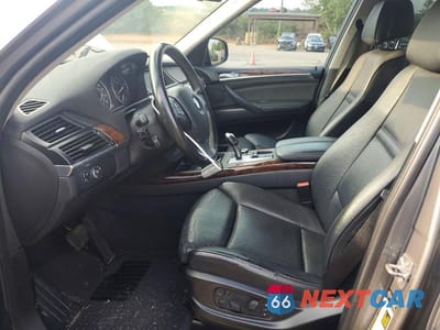 Zdjęcie 7 z 12 samochodu: 2013 BMW X5 XDRIVE35I VIN:5UXZV4C59D0B05408 - miniatura