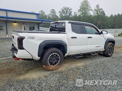Trzecie zdjęcie samochodu z tyłu: 2024 TOYOTA TACOMA TRD OFF-ROAD VIN:3TYLB5JN1RT042951 - miniatura