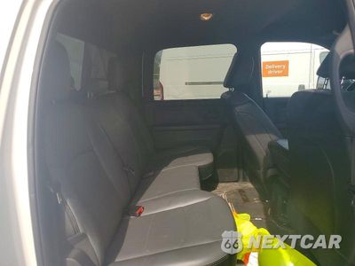 Zdjęcie 10 z 12 samochodu: 2022 RAM 3500 TRADE - UTILITY / SERVICE TRUCK VIN:3C63RRGJ1NG206928 - miniatura