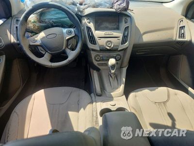 Zdjęcie 8 z 12 samochodu: 2013 FORD FOCUS SE VIN:1FADP3F20DL113285 - miniatura