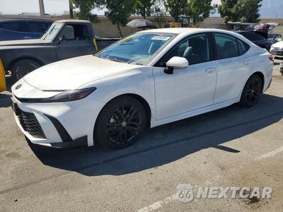 2025 TOYOTA CAMRY SE 4T1DAACK8SU557120 - główne zdjęcie licytacji z USA - miniatura