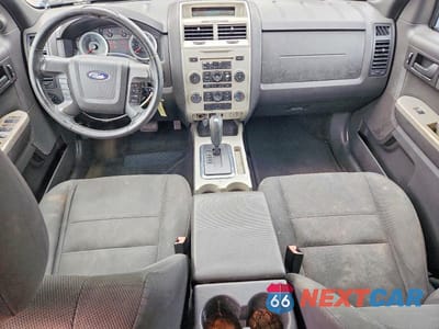 Zdjęcie 8 z 12 samochodu: 2009 FORD ESCAPE XLT VIN:1FMCU03G89KB29613 - miniatura