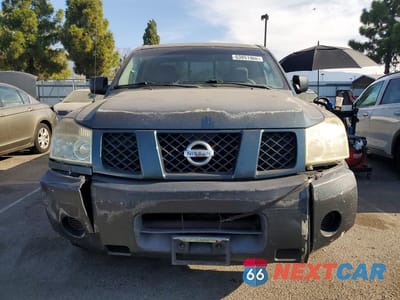 Piąte zdjęcie samochodu w środku: 2004 NISSAN TITAN XE VIN:1N6AA06A54N558854 - miniatura
