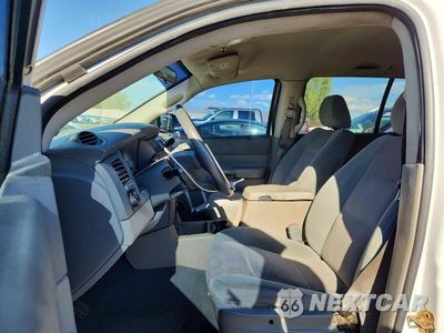 Zdjęcie 7 z 13 samochodu: 2006 DODGE DURANGO SLT VIN:1D4HB48206F168188 - miniatura