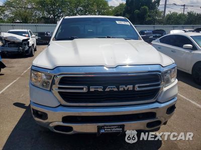 Piąte zdjęcie samochodu w środku: 2019 RAM 1500 BIG HORN/LONE STAR VIN:1C6RRFFG9KN870458 - miniatura
