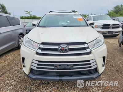 Piąte zdjęcie samochodu w środku: 2017 TOYOTA HIGHLANDER XLE VIN:5TDJZRFH3HS514297 - miniatura