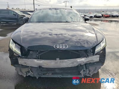 Piąte zdjęcie samochodu w środku: 2018 AUDI TT QUATTRO VIN:TRUC5AFV9J1009305 - miniatura