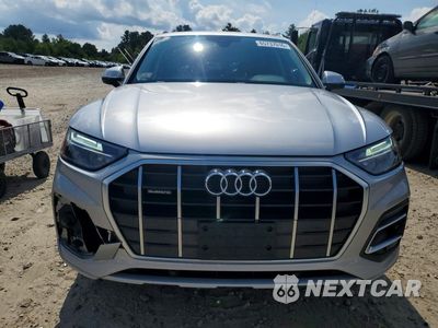 Piąte zdjęcie samochodu w środku: 2021 AUDI Q5 PREMIUM VIN:WA1AAAFY6M2051947 - miniatura