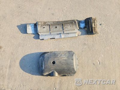 Zdjęcie 13 z 14 samochodu: 2004 CHEVROLET TAHOE C1500 VIN:1GNEC13Z24J333126 - miniatura