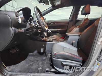 Zdjęcie 7 z 13 samochodu: 2023 KIA FORTE GT VIN:3KPF44AC2PE534567 - miniatura