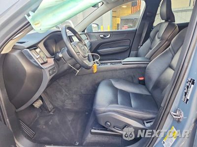 Zdjęcie 7 z 12 samochodu: 2022 VOLVO XC60 B5 MOMENTUM VIN:YV4L12RK3N1946232 - miniatura