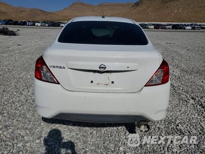 Zdjęcie 6 z 12 samochodu: 2018 NISSAN VERSA S VIN:3N1CN7AP5JL802568 - miniatura