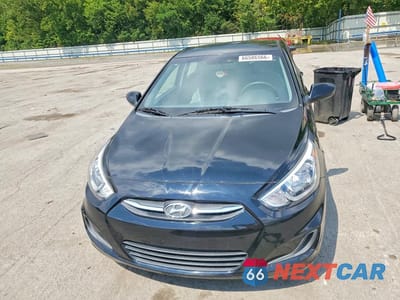 Piąte zdjęcie samochodu w środku: 2015 HYUNDAI ACCENT GS VIN:KMHCT5AE4FU233243 - miniatura