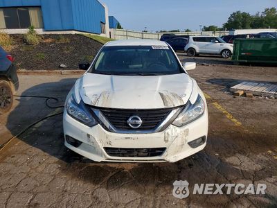 Piąte zdjęcie samochodu w środku: 2018 NISSAN ALTIMA 2.5 SV VIN:1N4AL3AP9JC239691 - miniatura