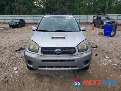 Piąte zdjęcie samochodu w środku: 2004 TOYOTA RAV4 BASE VIN:JTEGD20V440029609 - miniatura
