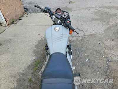 Zdjęcie 6 z 9 samochodu: 1983 HONDA CB650 SC VIN:JH2RC1305DM012585 - miniatura