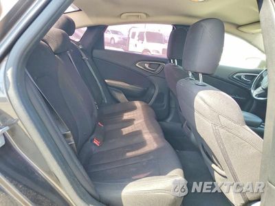 Zdjęcie 10 z 12 samochodu: 2015 CHRYSLER 200 LIMITED VIN:1C3CCCAB3FN603918 - miniatura