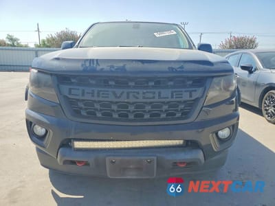 Piąte zdjęcie samochodu w środku: 2018 CHEVROLET COLORADO LT VIN:1GCGSCEN1J1227000 - miniatura