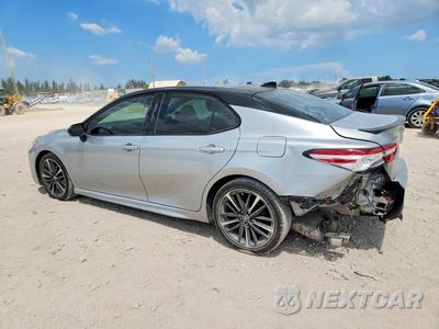 Drugie zdjęcie samochodu z przodu: 2020 TOYOTA CAMRY XSE VIN:4T1K61AK3LU366024 - miniatura
