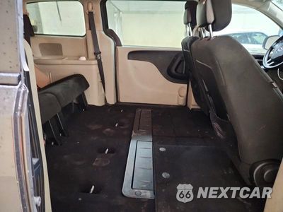 Zdjęcie 11 z 13 samochodu: 2015 DODGE GRAND CARAVAN SE VIN:2C4RDGBG2FR663521 - miniatura