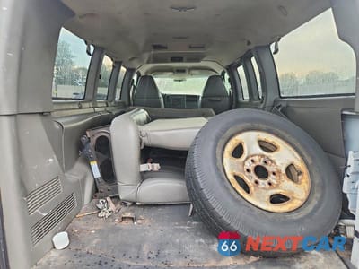 Zdjęcie 10 z 13 samochodu: 2007 CHEVROLET EXPRESS G1500 VIN:1GNFG15T371111863 - miniatura