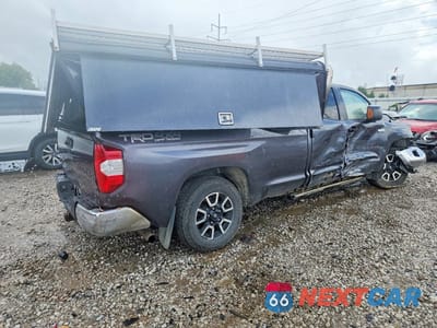 Trzecie zdjęcie samochodu z tyłu: 2016 TOYOTA TUNDRA SR5 VIN:5TFCW5F11GX019800 - miniatura