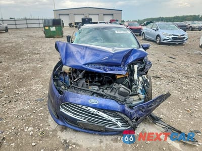 Piąte zdjęcie samochodu w środku: 2016 FORD FIESTA SE VIN:3FADP4BJ6GM198395 - miniatura