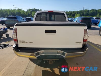 Zdjęcie 6 z 12 samochodu: 2011 TOYOTA TACOMA BASE VIN:5TFTX4CN1BX010358 - miniatura